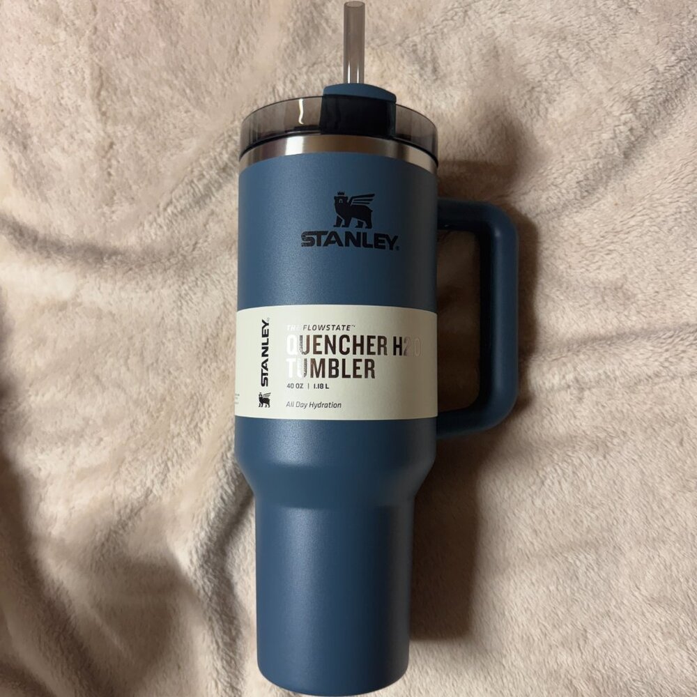 Stanley‎ 40 oz Stainless Steel H2.0 FlowState Quencher Blue Spruce Tumbler NWT